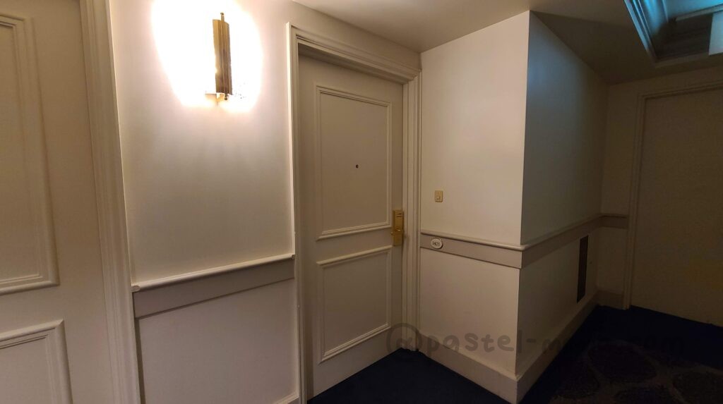 ホテルオークラ東京ベイ1403号室のドア