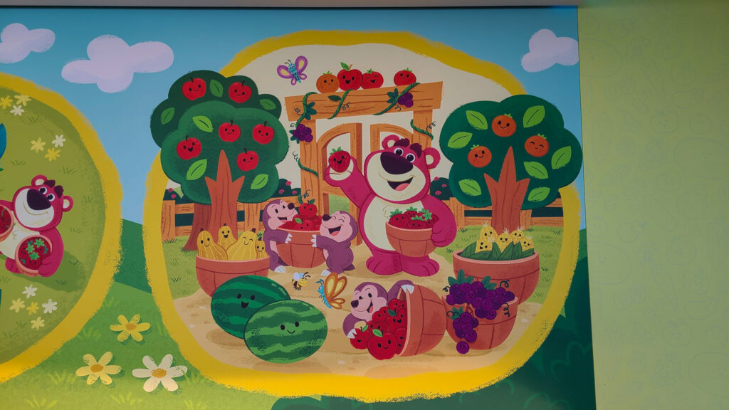 ロッツォ・ガーデンカフェの壁画