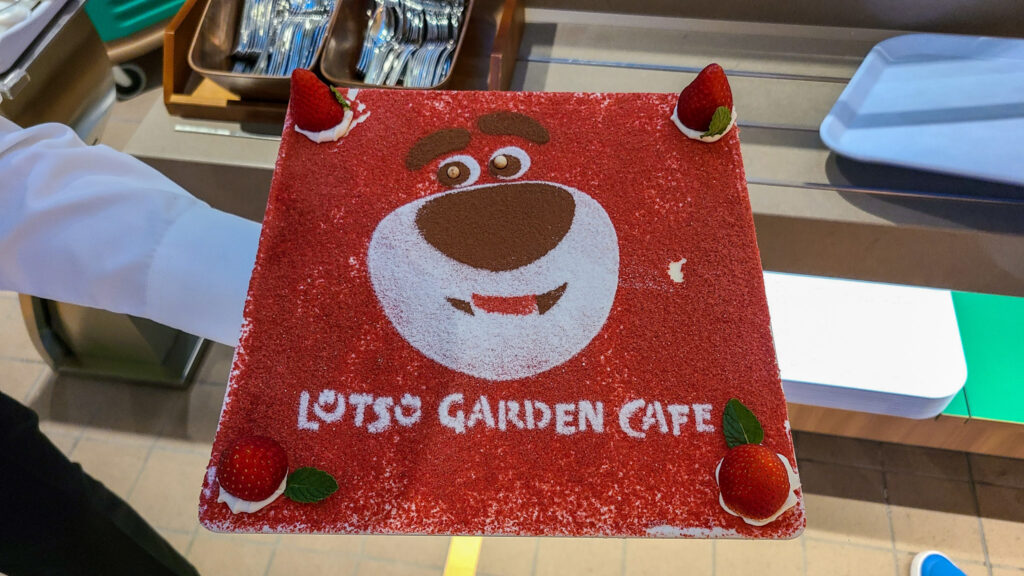 ロッツォ・ガーデンカフェのケーキ